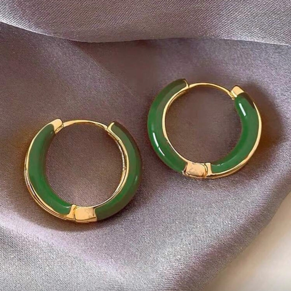 Elegant Green and Gold Hoop Earrings